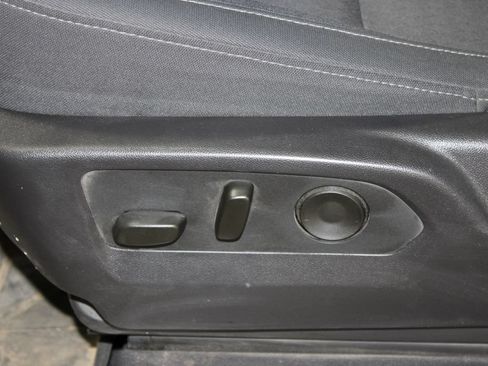 Used 2024 Chevrolet Silverado 1500 LT w/ Protection Package AWD/4WD image 37