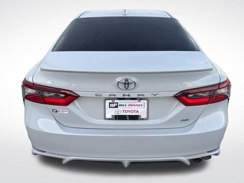 Used 2024 Toyota Camry SE w/ Convenience Package image 4