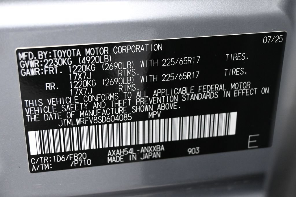 Used 2025 Toyota RAV4 LE AWD/4WD image 11