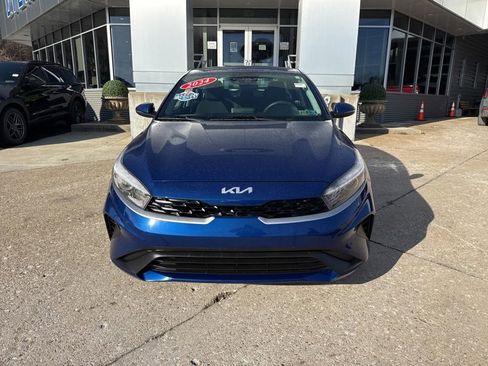 Used 2024 Kia Forte LXS w/ LXS Technology Package image 2