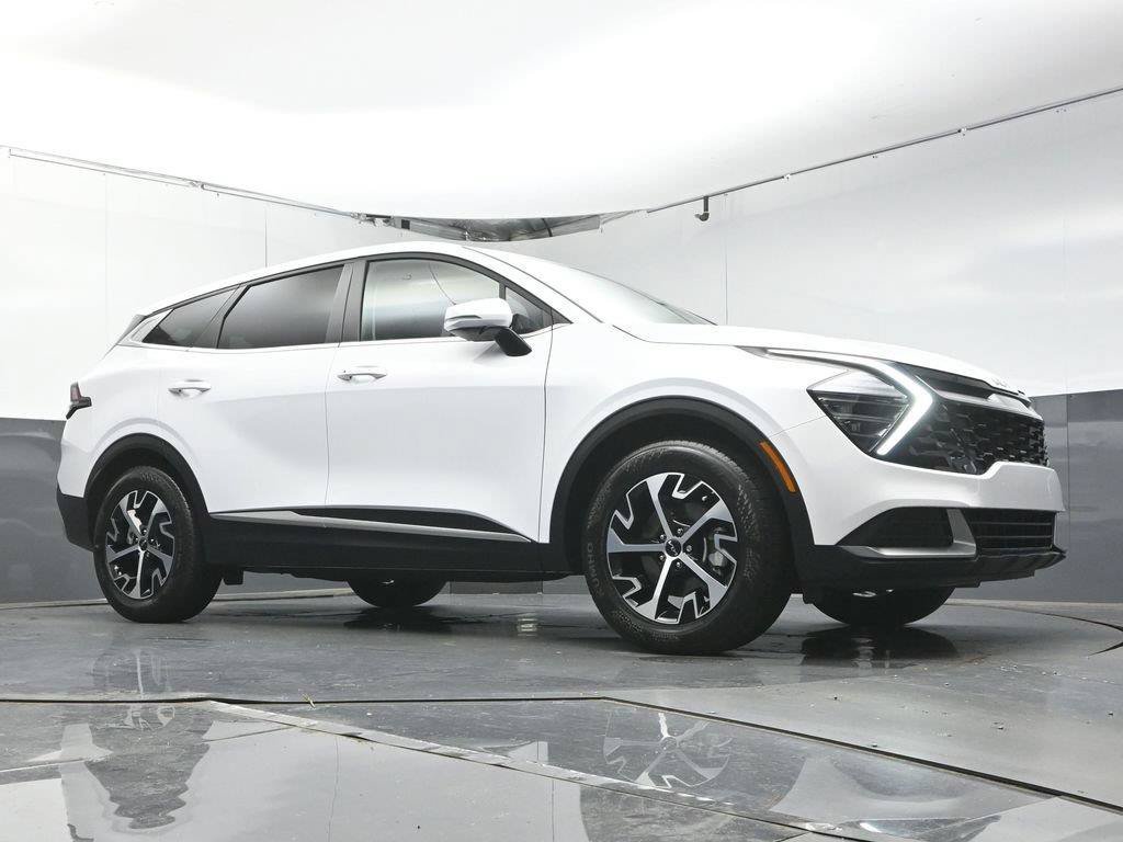Used 2025 Kia Sportage EX FWD image 38