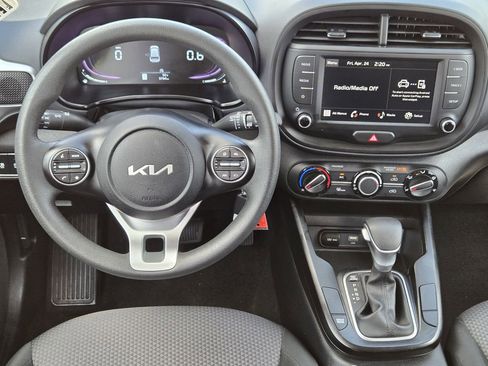 Certified 2025 Kia Soul LX FWD image 10