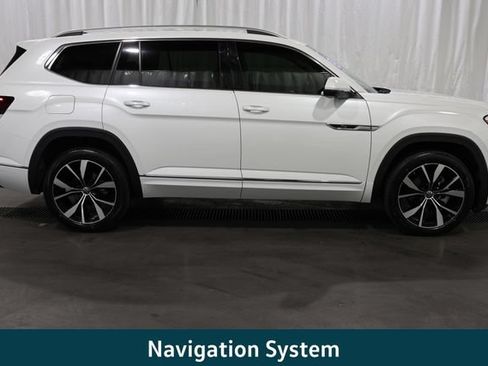Used 2025 Volkswagen Atlas SEL Premium R-Line AWD/4WD image 2