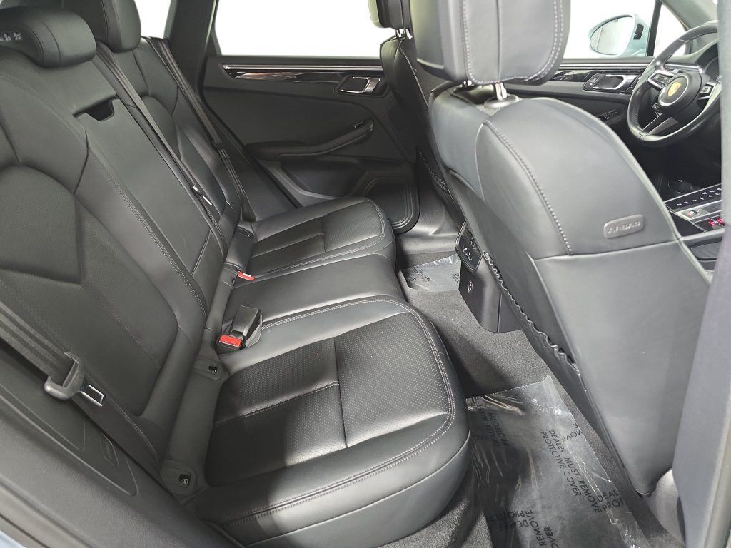 Used 2023 Porsche Macan S AWD/4WD image 26
