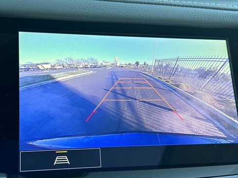 Certified 2025 Cadillac XT6 Premium Luxury image 28