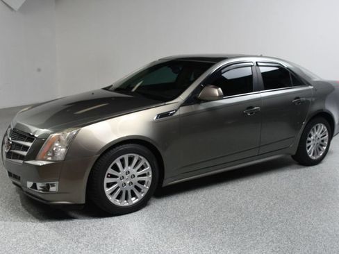 Used 2011 Cadillac CTS Performance RWD image 2