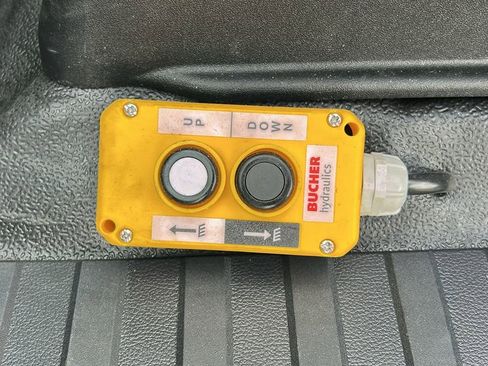 New 2024 Ford F450 XL w/ XL Chrome Package image 9