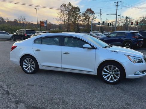 Used 2016 Buick LaCrosse Leather image 9