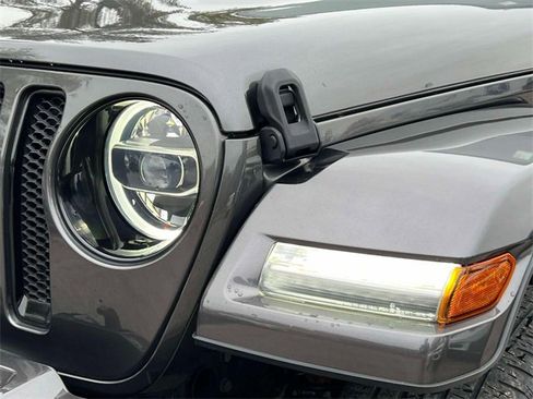 Certified 2021 Jeep Wrangler Unlimited Sahara image 13