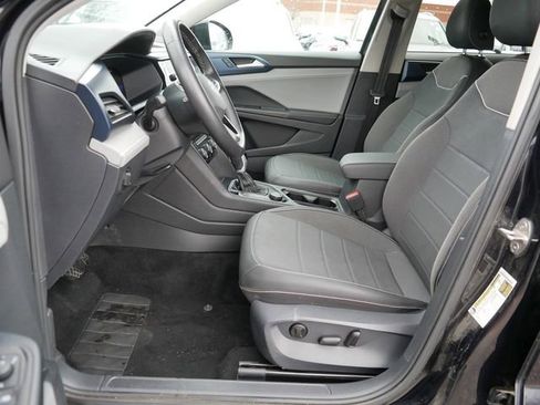 Certified 2024 Volkswagen Taos SE AWD/4WD image 13