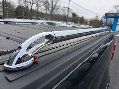 Used 2018 Ford F150 Lariat w/ Equipment Group 502A Luxury image 12