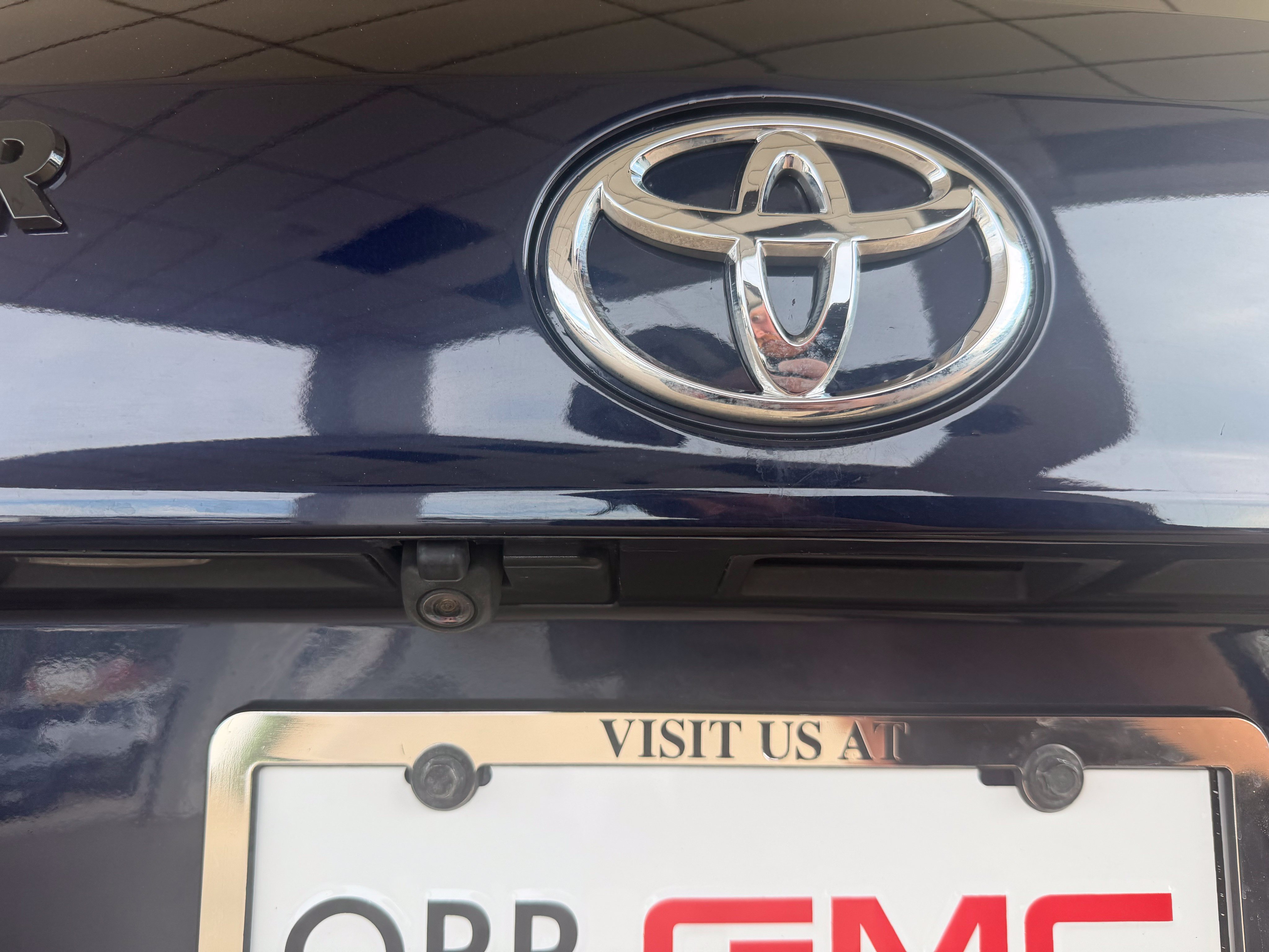 Used 2020 Toyota Highlander XLE FWD image 12