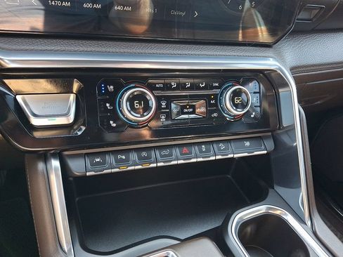 Used 2023 GMC Sierra 1500 Denali AWD/4WD image 16