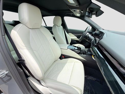 New 2027 BMW 530i w/ M Sport Package RWD image 15
