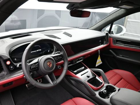New 2026 Porsche Cayenne GTS AWD/4WD image 4