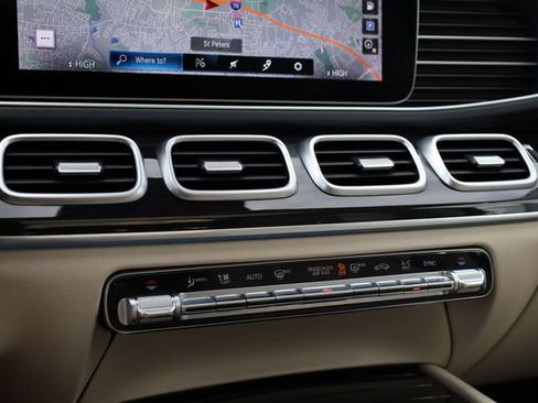 Used 2022 Mercedes-Benz GLS 450 GLS 450 image 21