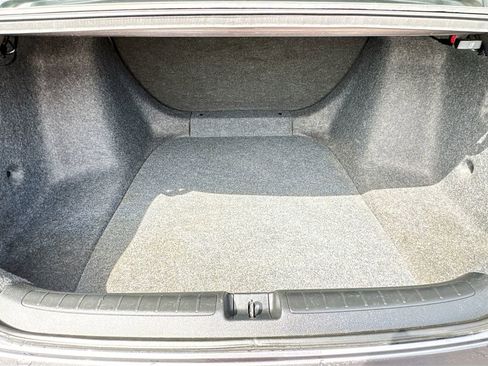 Used 2018 Honda Accord LX image 22