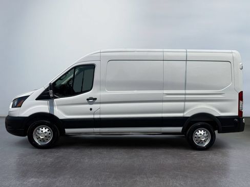 Used 2025 Ford Transit 250 148 Medium Roof Extended AWD image 8