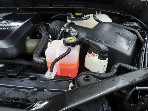 Used 2022 GMC Sierra 1500 AT4 w/ AT4 Premium Package image 31