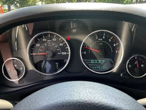 Used 2014 Jeep Wrangler Sport AWD/4WD image 12
