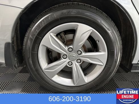 Used 2020 Honda Odyssey EX image 10