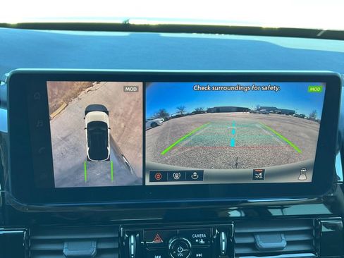 New 2026 Nissan Pathfinder SL image 8