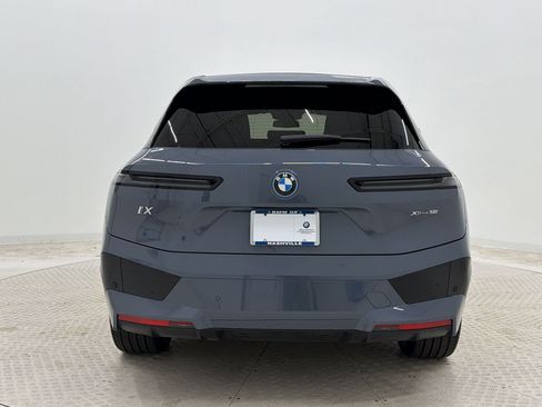Used 2024 BMW iX xDrive50 w/ Premium Package AWD/4WD image 10