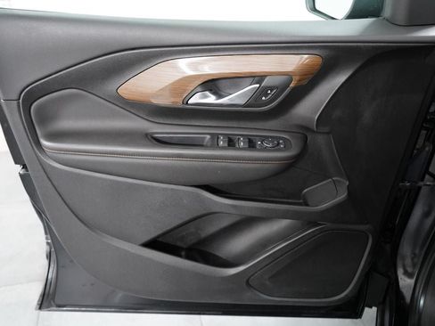 Used 2020 GMC Terrain SLE FWD image 23