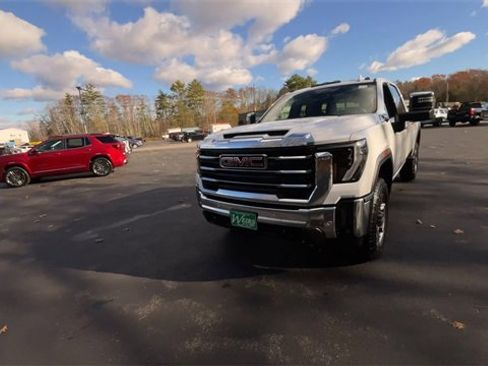 New 2026 GMC Sierra 3500 SLT image 4