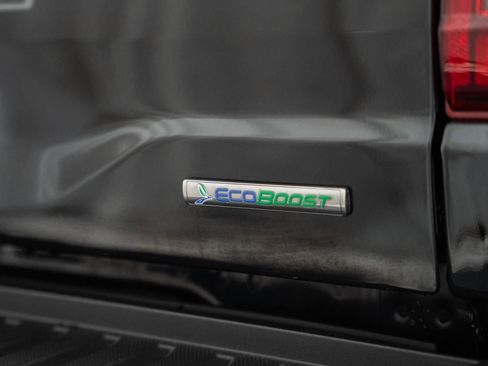 Used 2023 Ford F150 Lariat w/ Equipment Group 502A High image 10