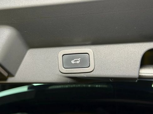 Used 2015 Land Rover Range Rover Sport Supercharged image 15