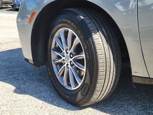 Used 2024 Buick Enclave Premium image 34