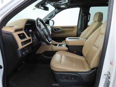 Used 2023 Chevrolet Tahoe Premier RWD image 17