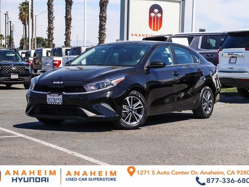 Used 2023 Kia Forte LXS FWD image 1