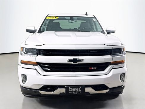 Used 2018 Chevrolet Silverado 1500 LT w/ LPO, Black Pack image 6