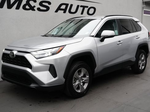 Used 2024 Toyota RAV4 XLE image 7
