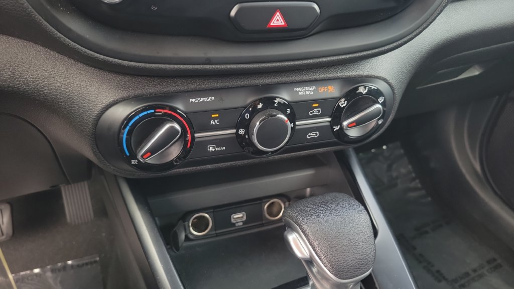 Used 2020 Kia Soul S FWD image 14