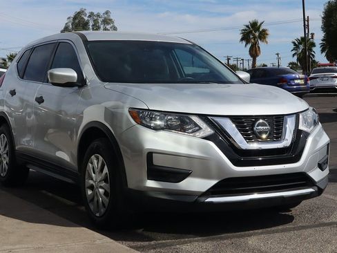 Used 2019 Nissan Rogue S image 14