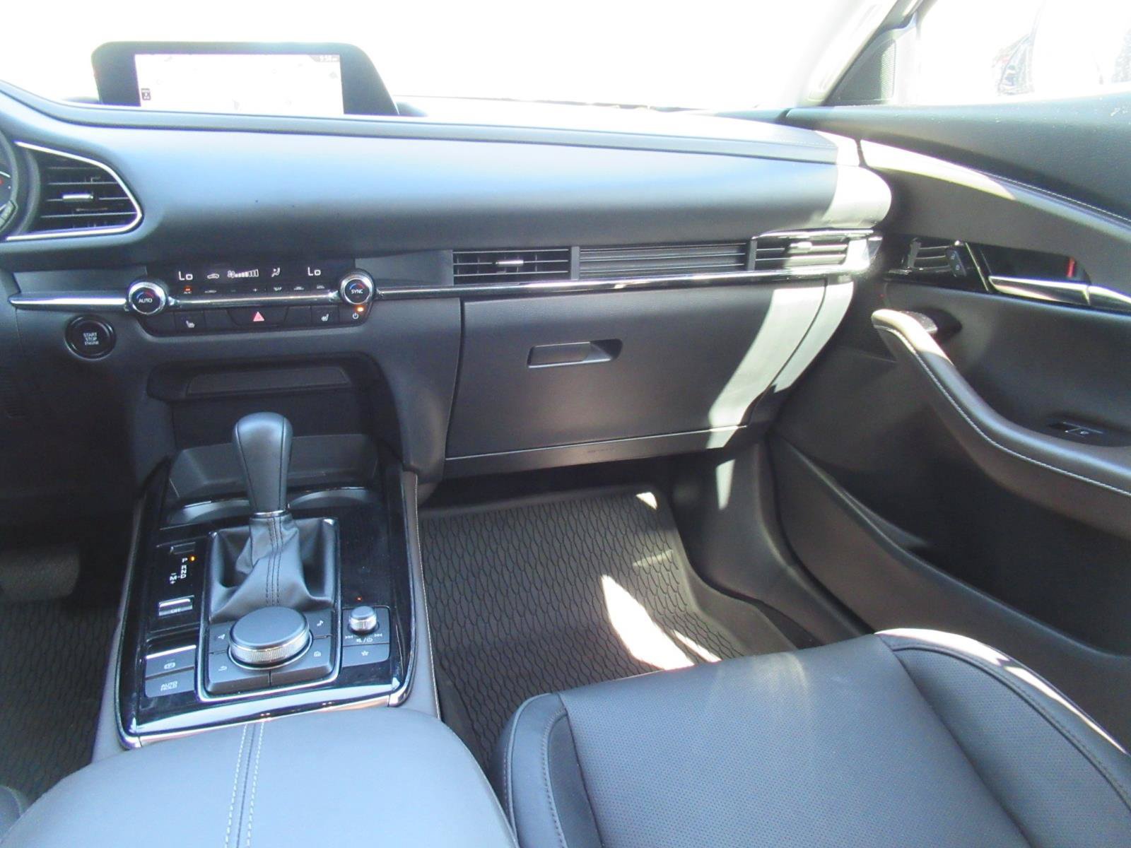 Used 2024 MAZDA CX-30 AWD 2.5 S w/ Premium Package image 14