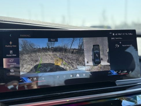 Used 2025 BMW 740i xDrive 740i xDrive image 8