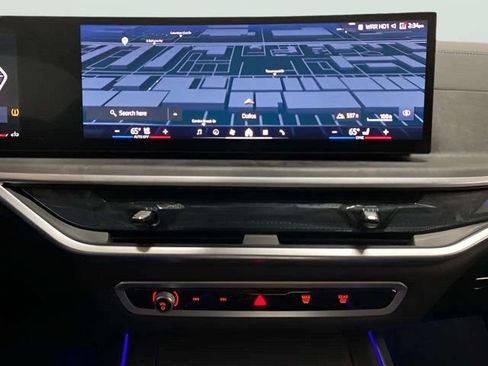 Used 2025 BMW X7 xDrive40i AWD/4WD image 41