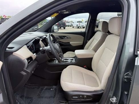 Certified 2023 Chevrolet Traverse LT AWD/4WD image 12