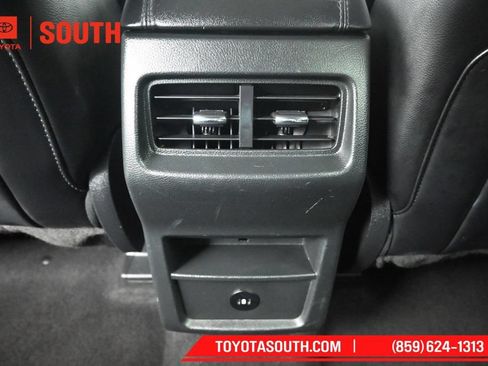 Used 2024 Ford Edge SEL AWD/4WD image 24