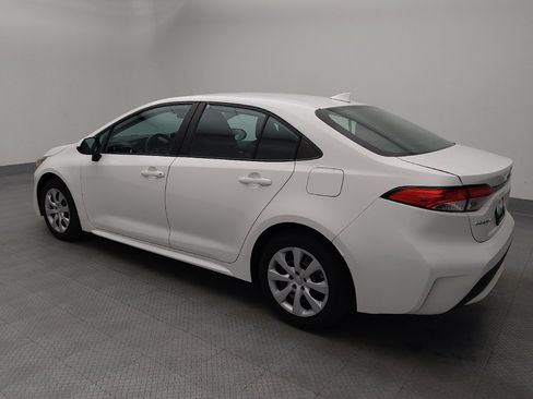 Used 2021 Toyota Corolla LE FWD image 3