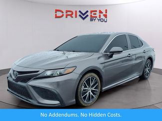 Used 2023 Toyota Camry SE video 1
