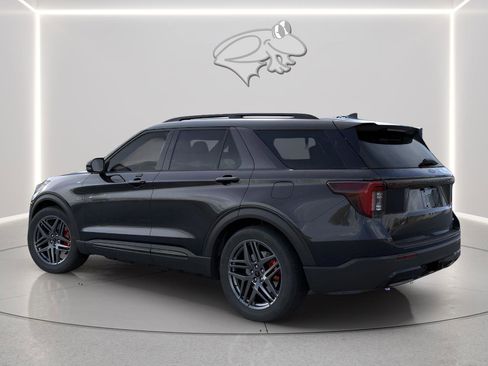 New 2026 Ford Explorer ST-Line image 4