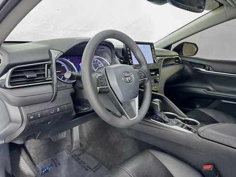 Used 2022 Toyota Camry XLE image 15
