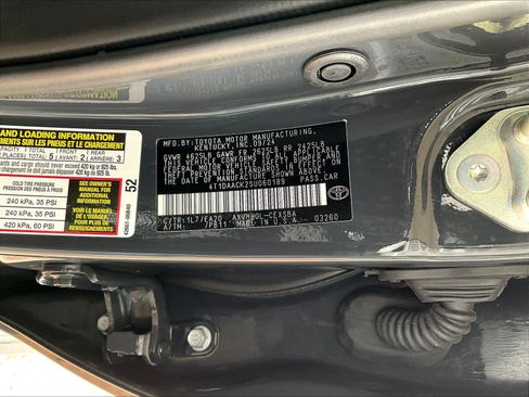 Used 2025 Toyota Camry SE w/ Convenience Package FWD image 19
