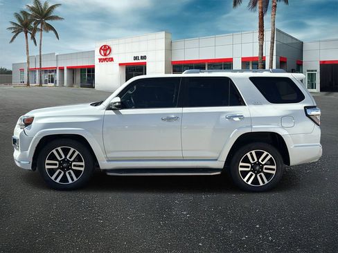 Used 2022 Toyota 4Runner Limited image 5