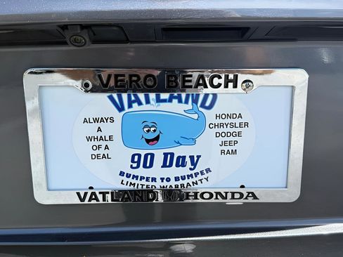 Used 2023 Toyota Highlander LE FWD image 33